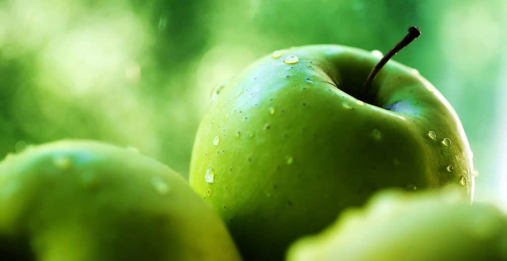 Haftada 6 kilo zayıflatan yeşil elma detoksu