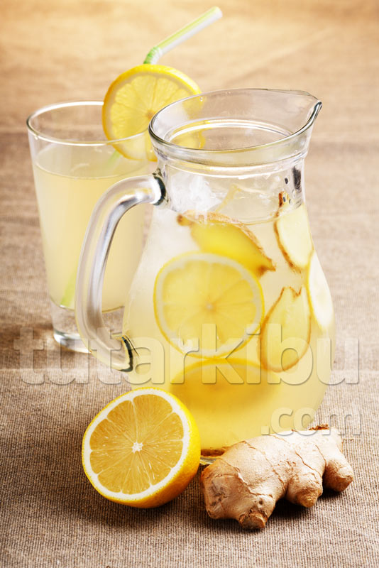 Limonlu Zencefilli Su ile uykuda zayıflama